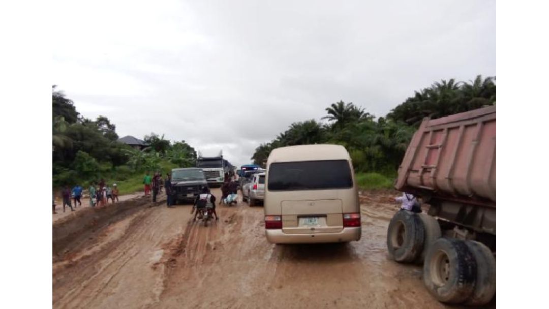 Ọ̀nà Ìjọba Àpapọ̀ tí bàjẹ́: Ìjàmbá àti ìrora ń jẹ́ kíkankíkan fún àwọn arìnrìn-àjò — Ìwádìí pàtàkì