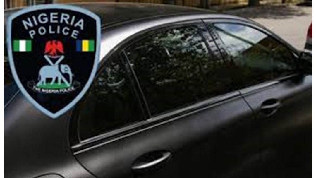 Ụlọ Ọrụ Ọlọ́pàá Kwụsịrị Ime Iwu Ikwe Tinye Tinted Glass Mgbe NBA Jikọtara Aka"