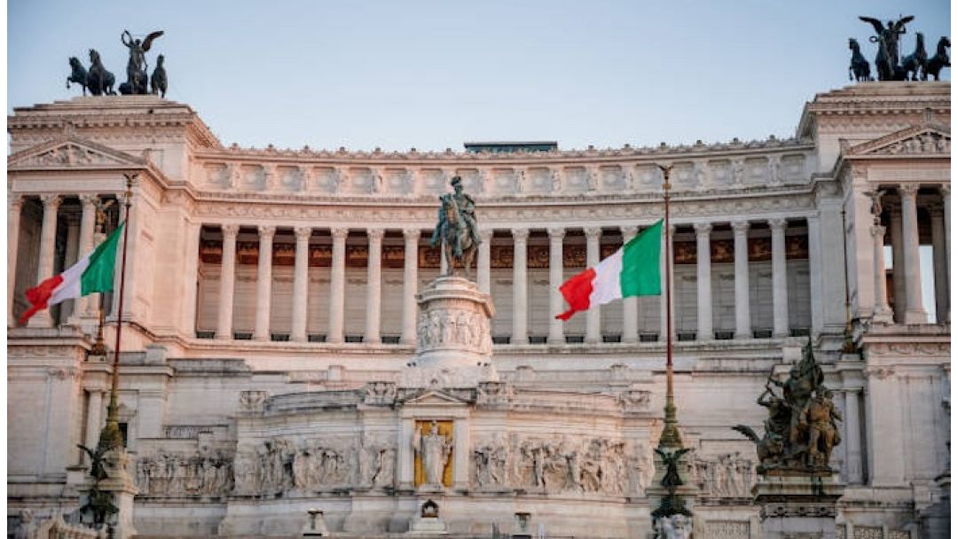 Ilẹ̀ Italy ti Fọwọ́sowọpọ̀ Pé Ìpaniyan Àwọn Obìnrin jẹ̀ Ẹ̀ṣẹ́, tí a sì lè fi Èwọ̀n Pẹ̀lú Ọjọ́ Ìyókù Ayé ṣe ìdájọ́ rẹ̀