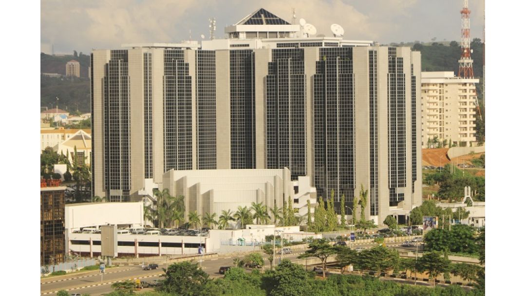 CBN Ta Soke Iyakacin Adadin Kuɗin Da Za a Ajiye a Banki